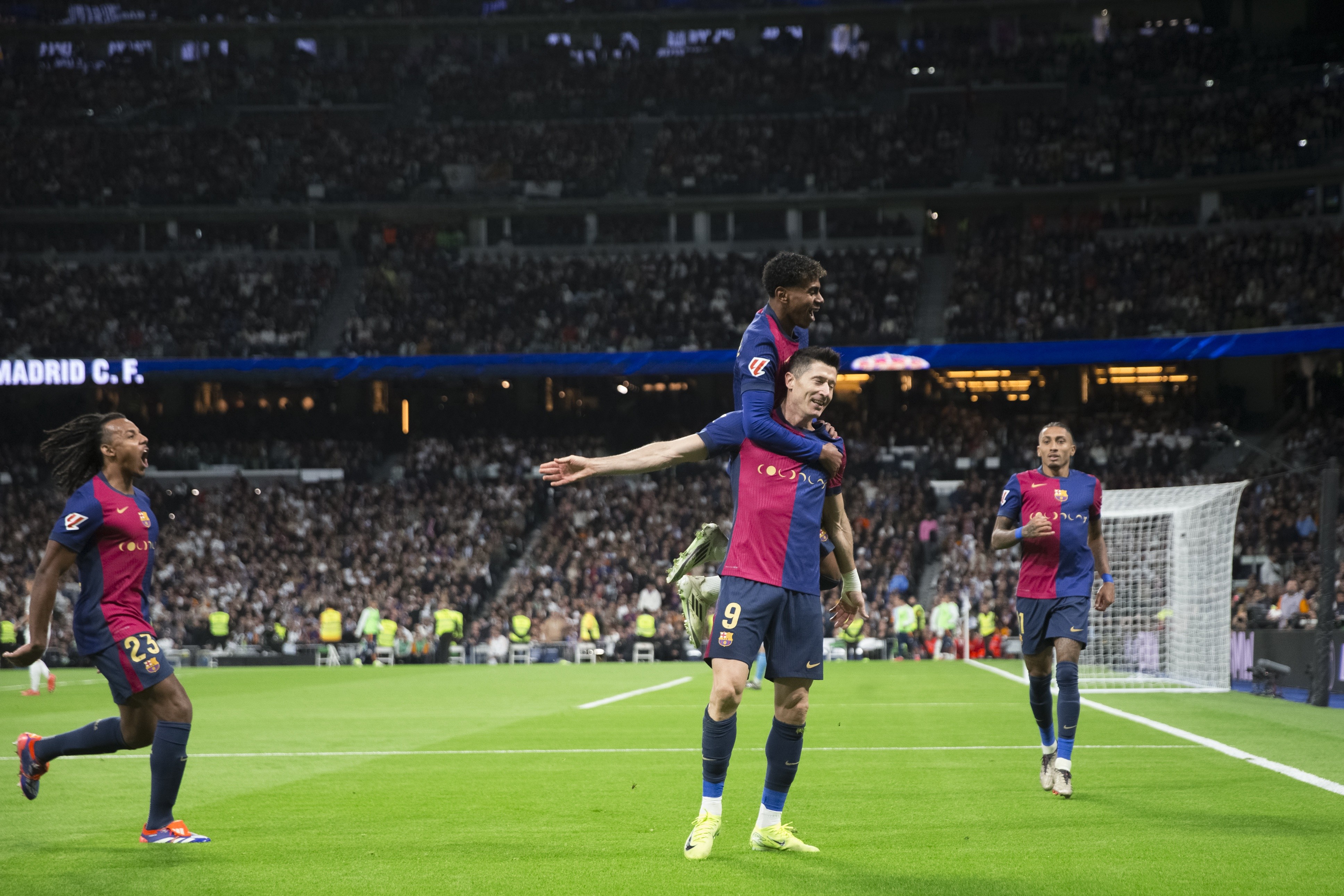 九游体育关于美国队不断突破！，莱万多夫斯基连续三场比赛得分超过晋级下一阶段比赛高潮迭起的信息