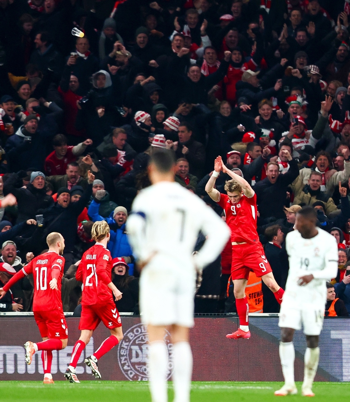 九游体育官网托特纳姆迎欧联关键赛，国际比赛日止住颓势，质疑声仍在，更衣室氛围转暖的简单介绍